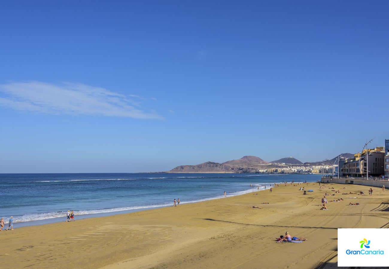 Casa en Las Palmas de Gran Canaria - Nuevo y moderno con vistas laterales a la playa