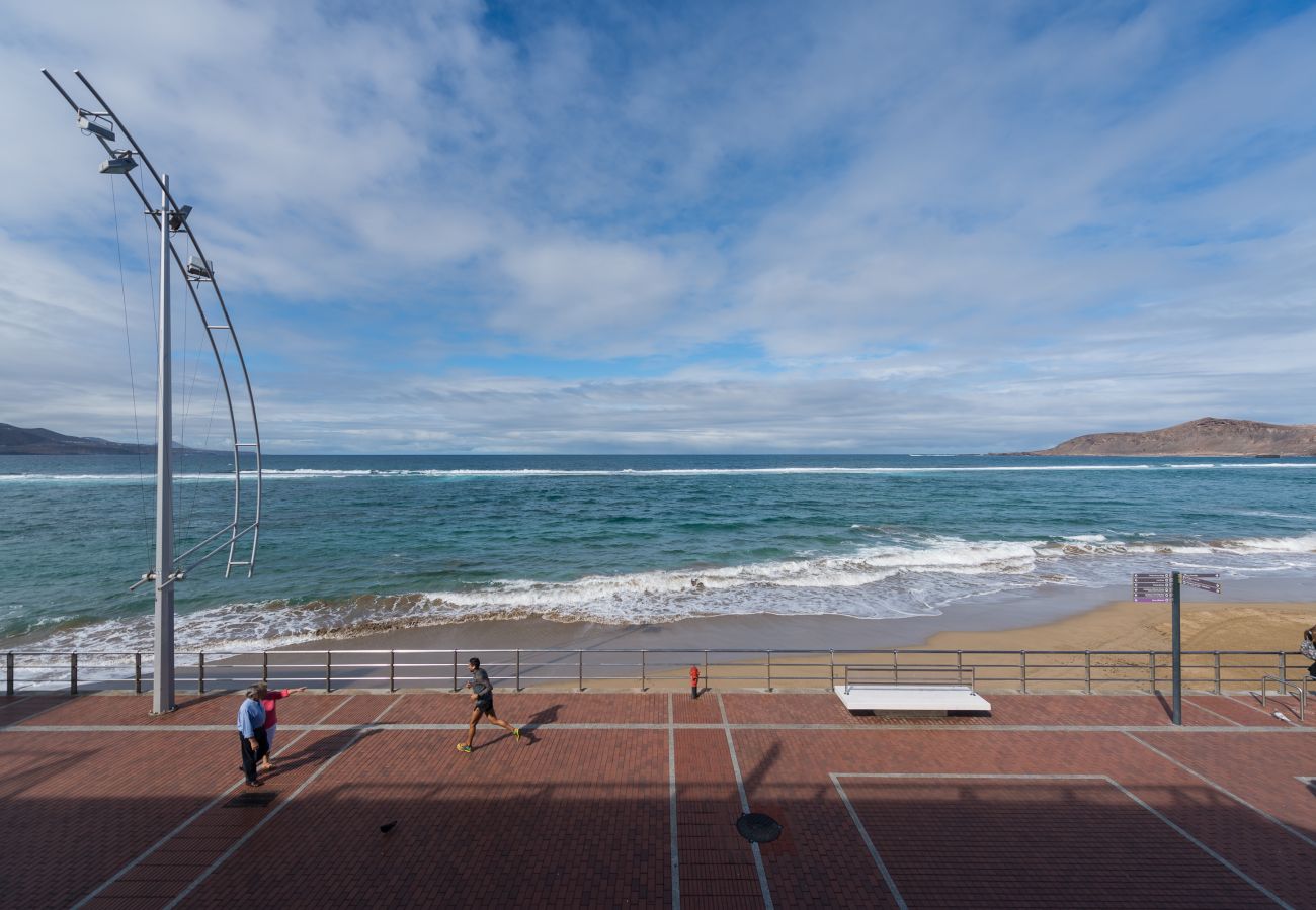 Casa en Las Palmas de Gran Canaria - Vista Dorada al mar balcón-Wifi By Canariasgetaway