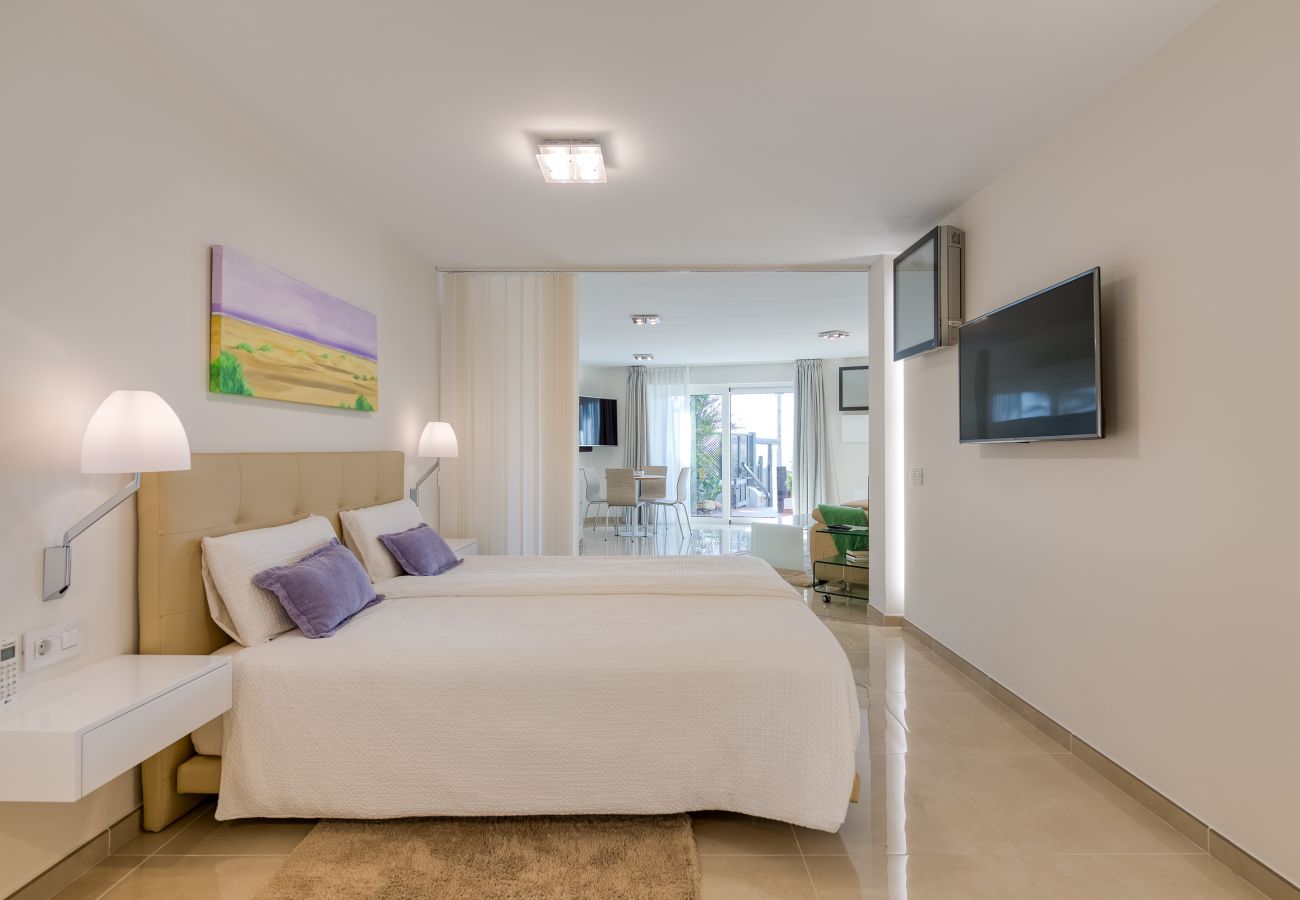 Casa en Bahia Feliz - Luxury apartment sea views by CanariasGetaway