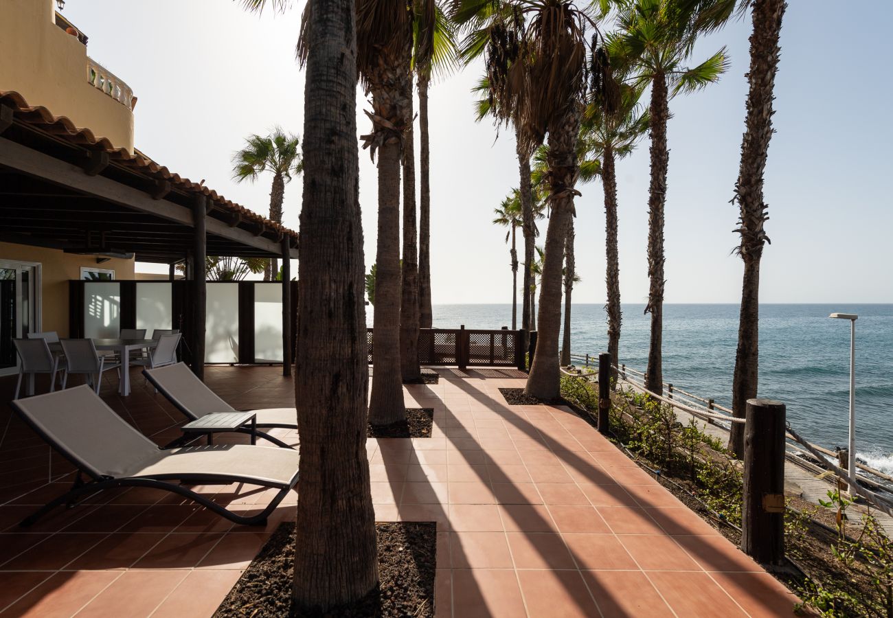 Casa en Bahia Feliz - Luxury with big terrace sea front by CanariasGetaway