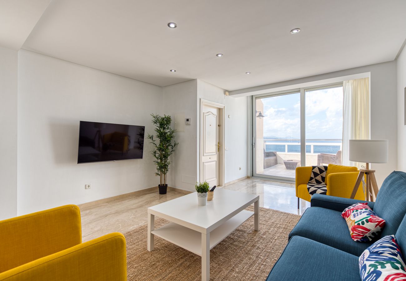 Casa en Las Palmas de Gran Canaria - Awesome beachfront terrace By CanariasGetaway  