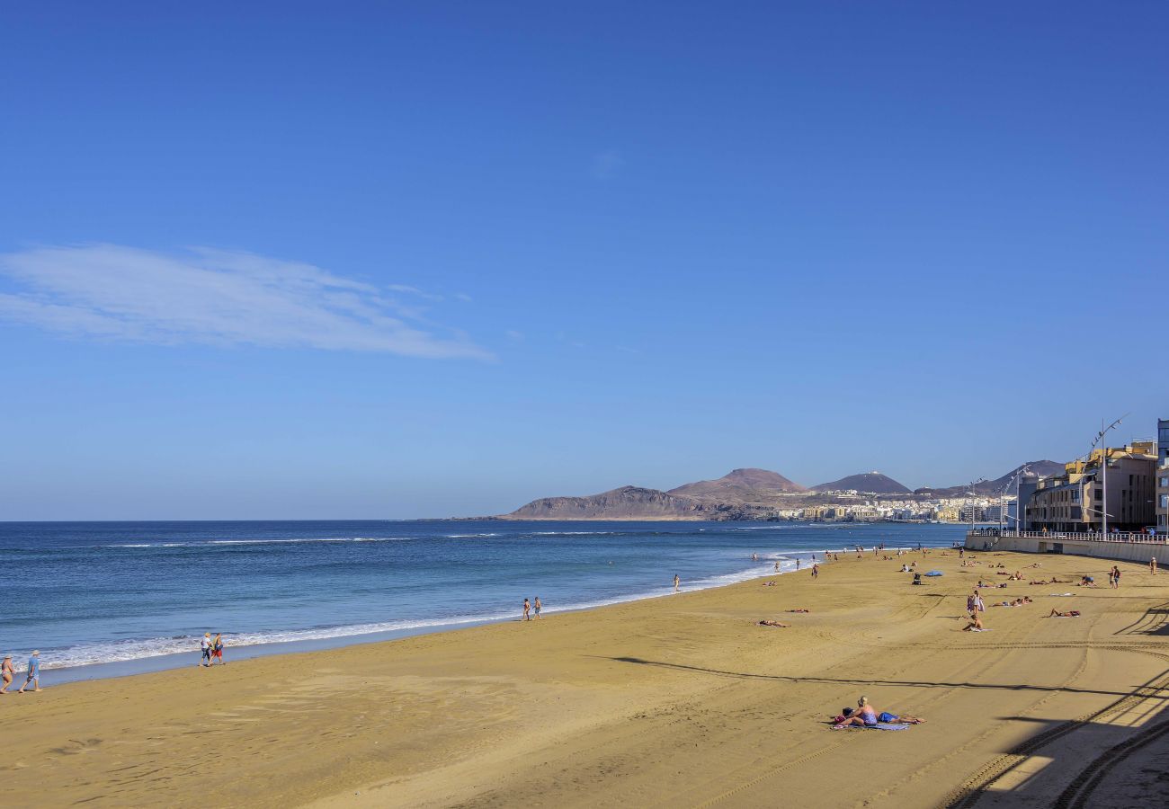 Casa en Las Palmas de Gran Canaria - Eli Home on the beach+Parking + Airco by CanariasGetaway
