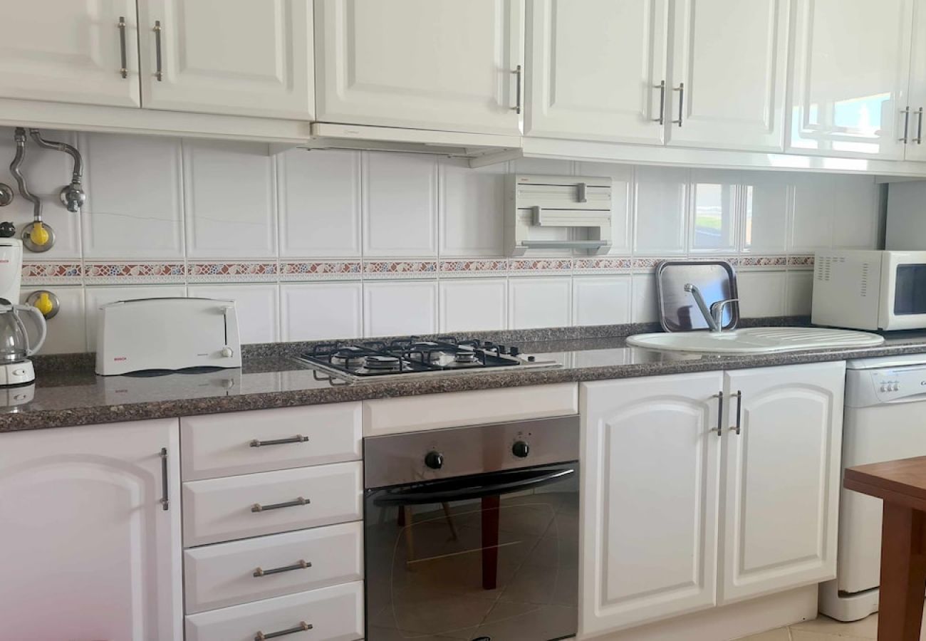Villa en Albufeira - Villa na Galé Tranquila 5m da praia