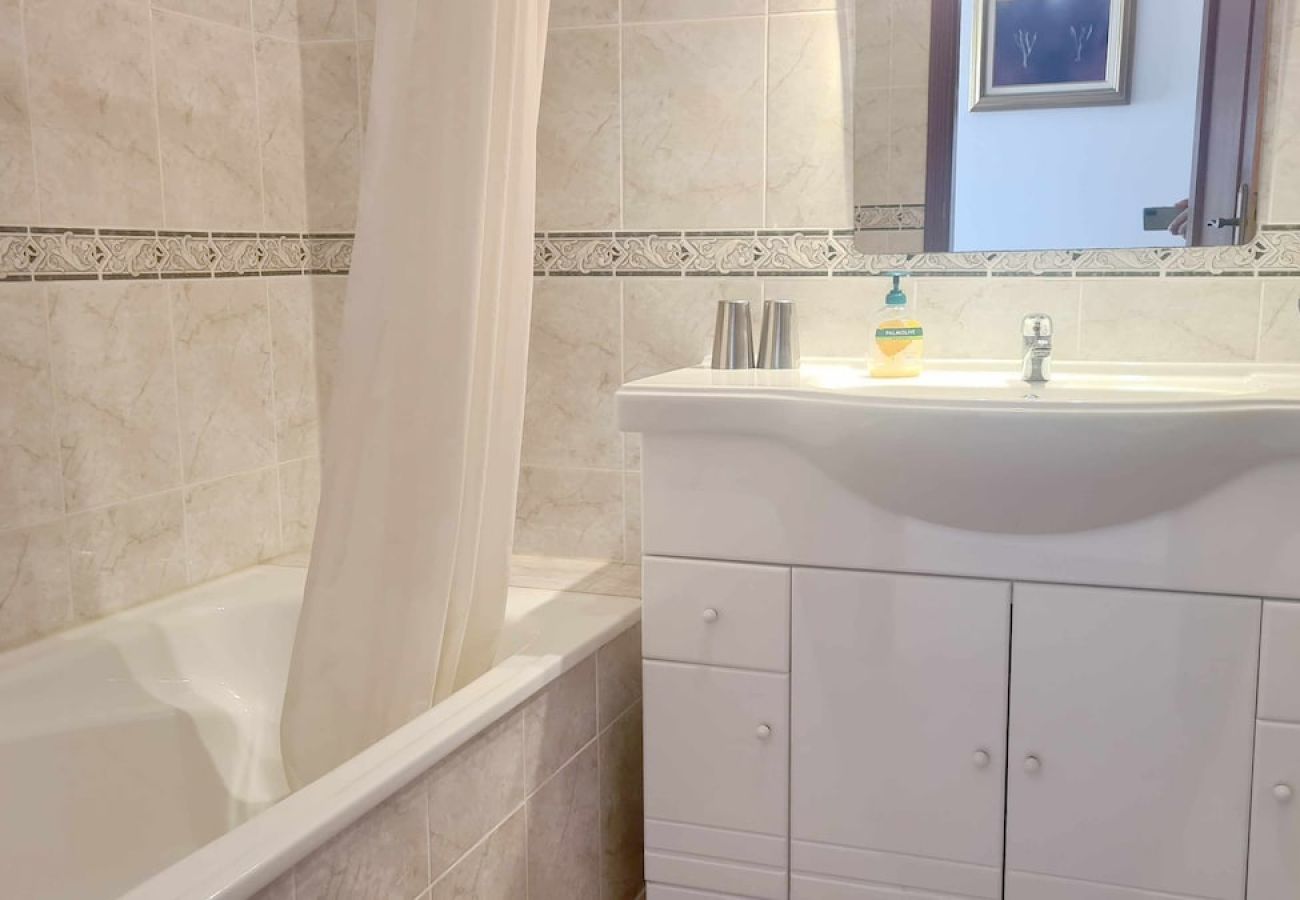 Villa en Albufeira - Villa na Galé Tranquila 5m da praia