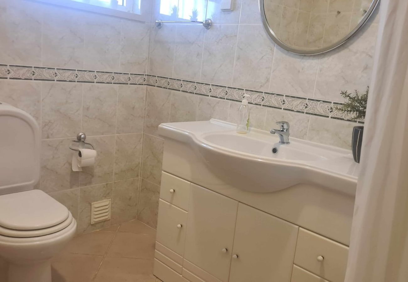 Villa en Albufeira - Villa na Galé Tranquila 5m da praia