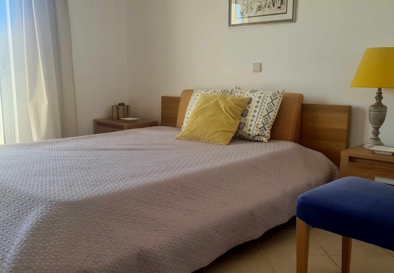 Villa en Albufeira - Villa na Galé Tranquila 5m da praia