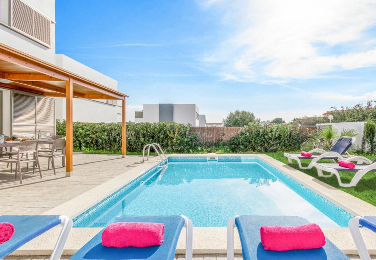Villa en Cala´n Bosch - Villa Marinda 16 by Escape Home