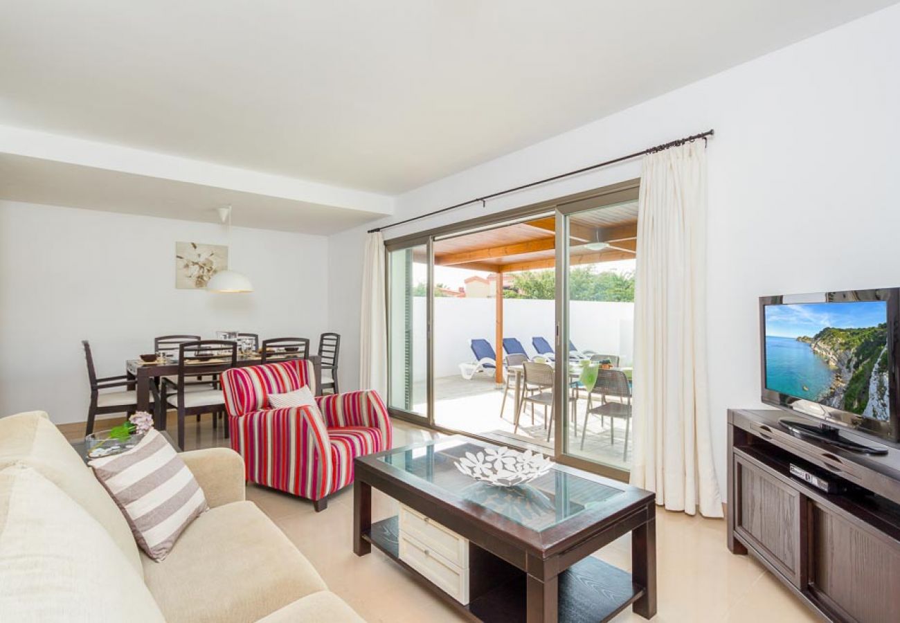 Villa en Cala´n Bosch - Villa Marinda 16 by Escape Home