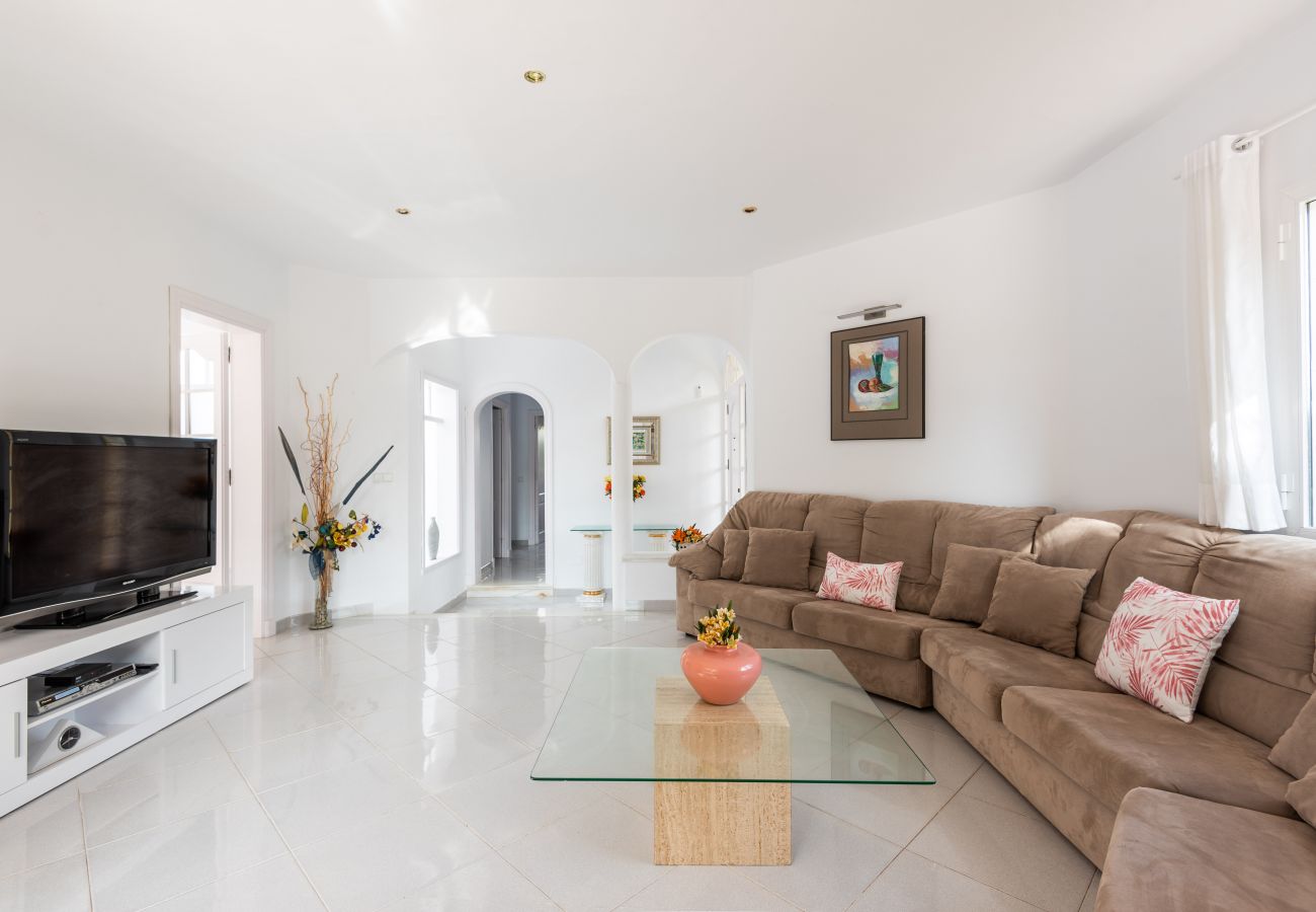 Villa en Cala Blanca - Villa Moll Moll by Escape Home