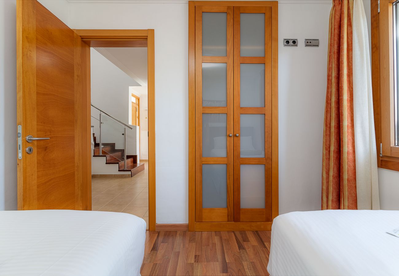 Villa en Playa Blanca - Villas Camelot by EscapeHome