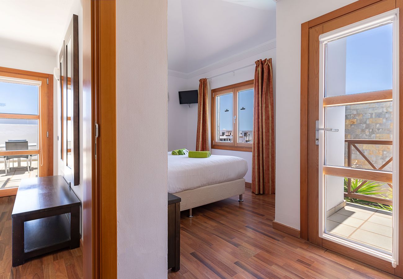 Villa en Playa Blanca - Villas Camelot by EscapeHome