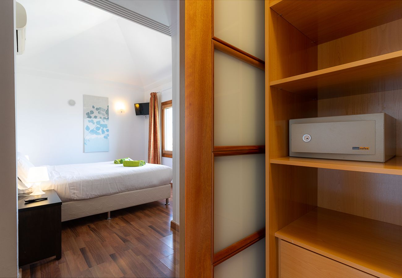 Villa en Playa Blanca - Villas Camelot by EscapeHome