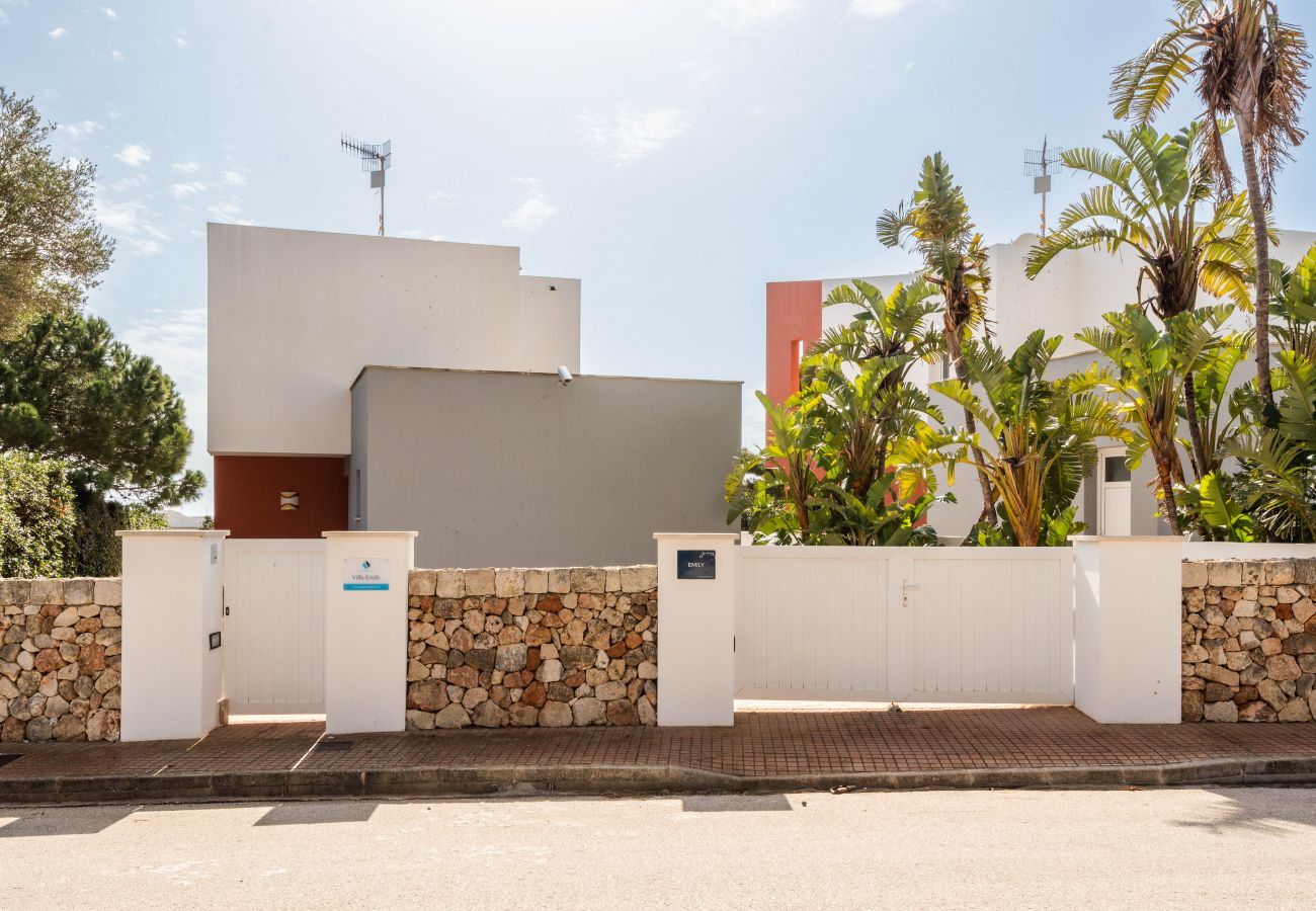 Villa en Cala´n Bosch - Villa Emily by Escape Home