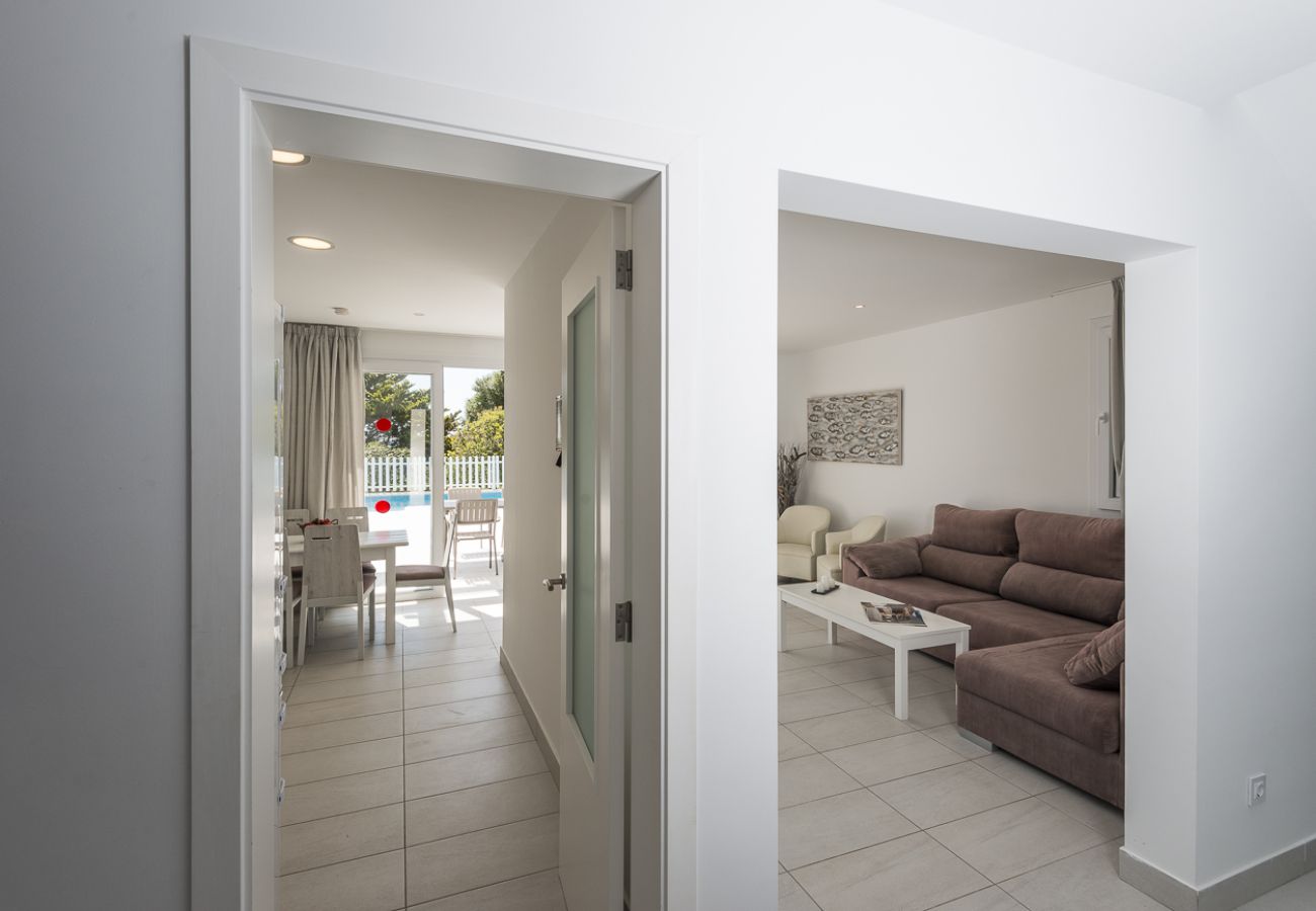 Villa en Cala´n Bosch - Villa Feli by EscapeHome