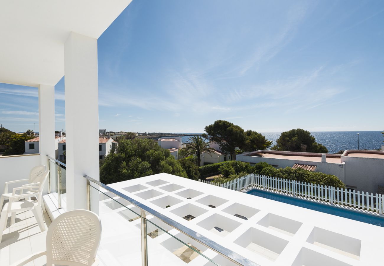Villa en Cala´n Bosch - Villa Tomi by EscapeHome
