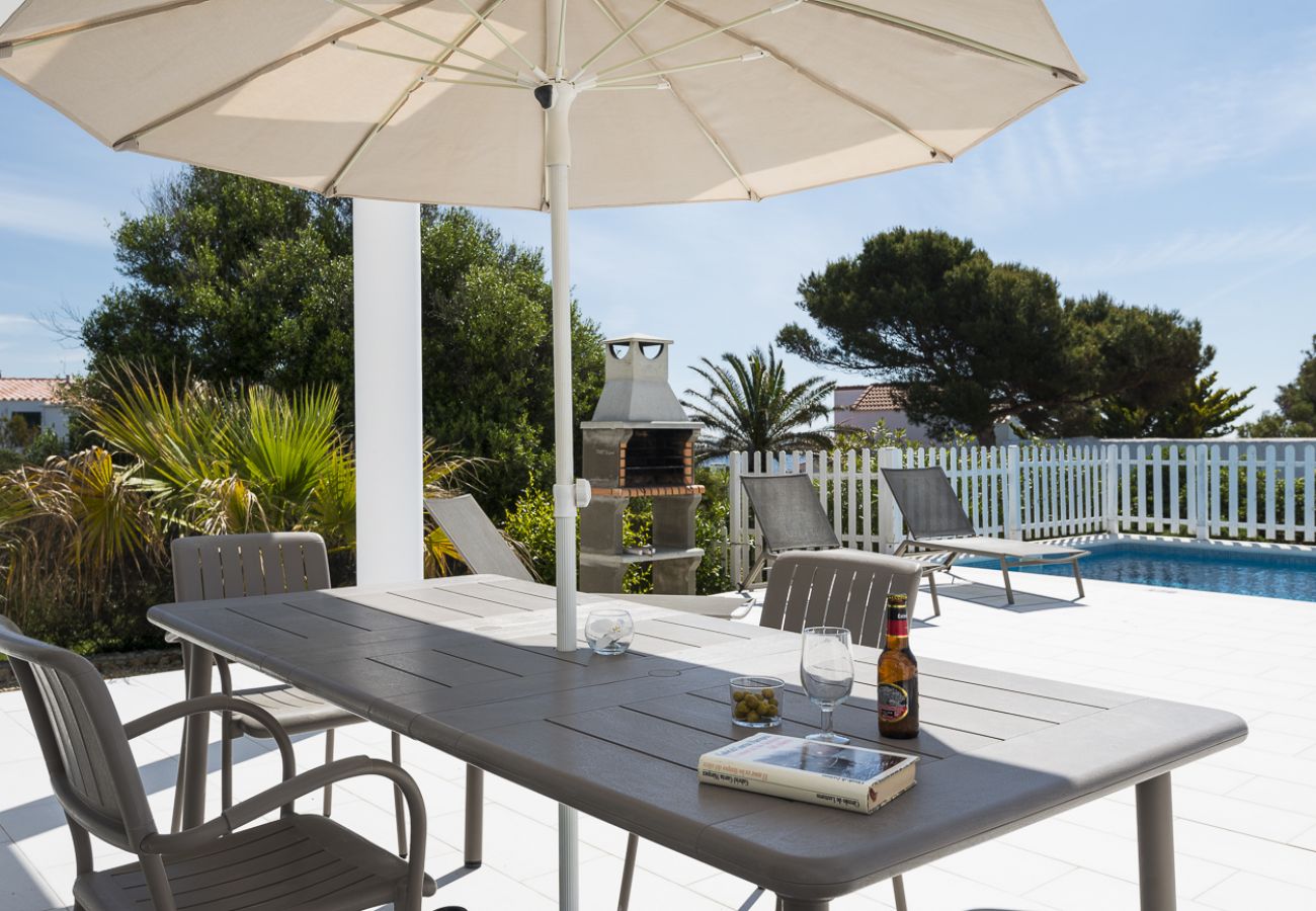 Villa en Cala´n Bosch - Villa Tomi by EscapeHome