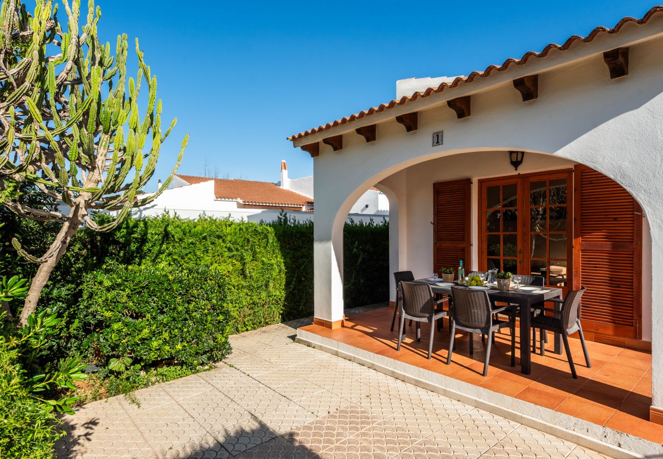 Villa en Cala Blanca - Villa Thea by Escape Home