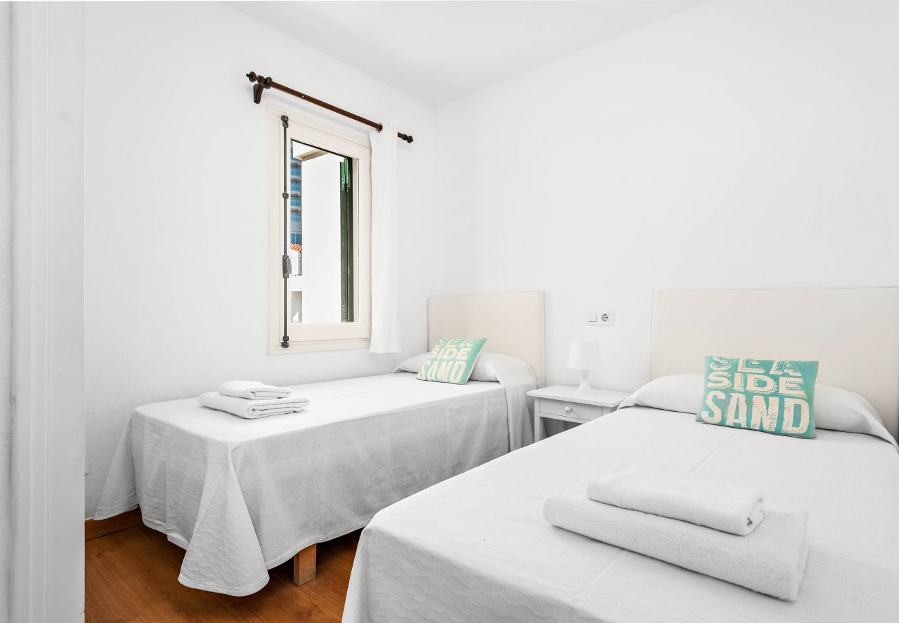 Apartamento en Arenal d'en Castell - Apartamento Aire Marí By Escape Home
