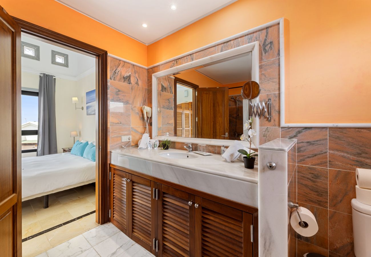 Villa en Playa Blanca - Villa Zafiro 17 By Escape Home