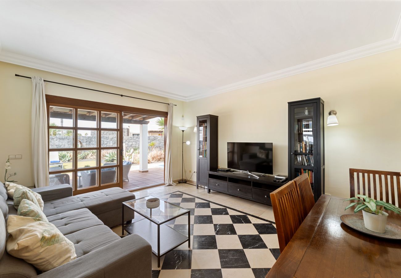 Villa en Playa Blanca - Villa Zafiro 17 By Escape Home
