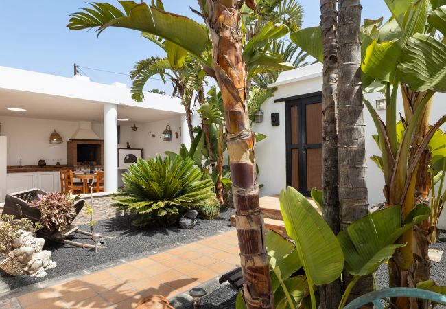 Villa en Nazaret - Casa Strelitzia by Escape Home