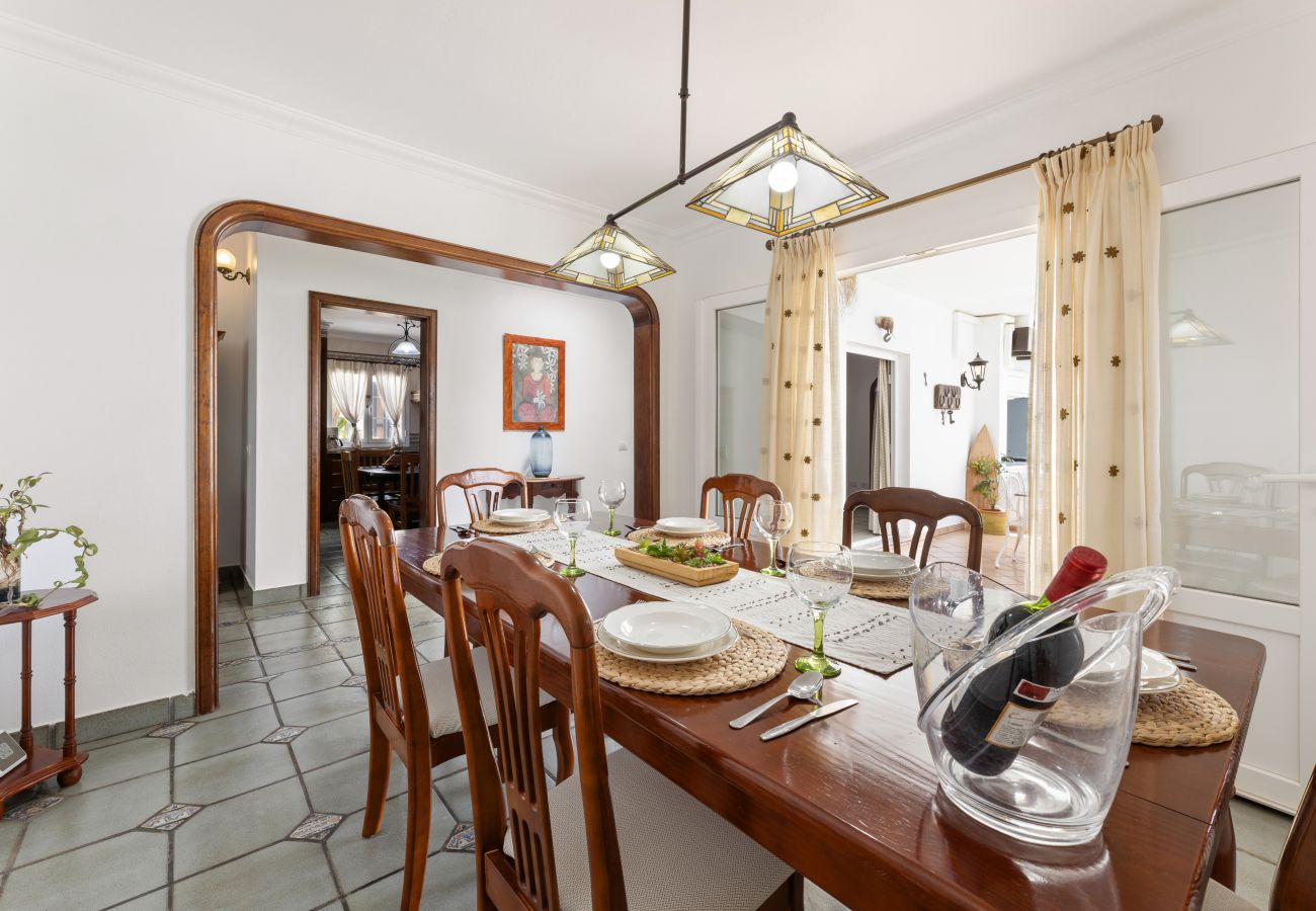 Villa en Nazaret - Casa Strelitzia by Escape Home