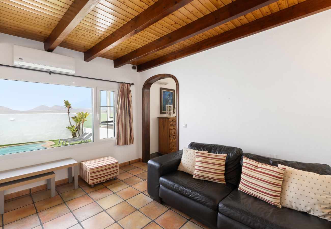 Villa en Nazaret - Casa Strelitzia by Escape Home