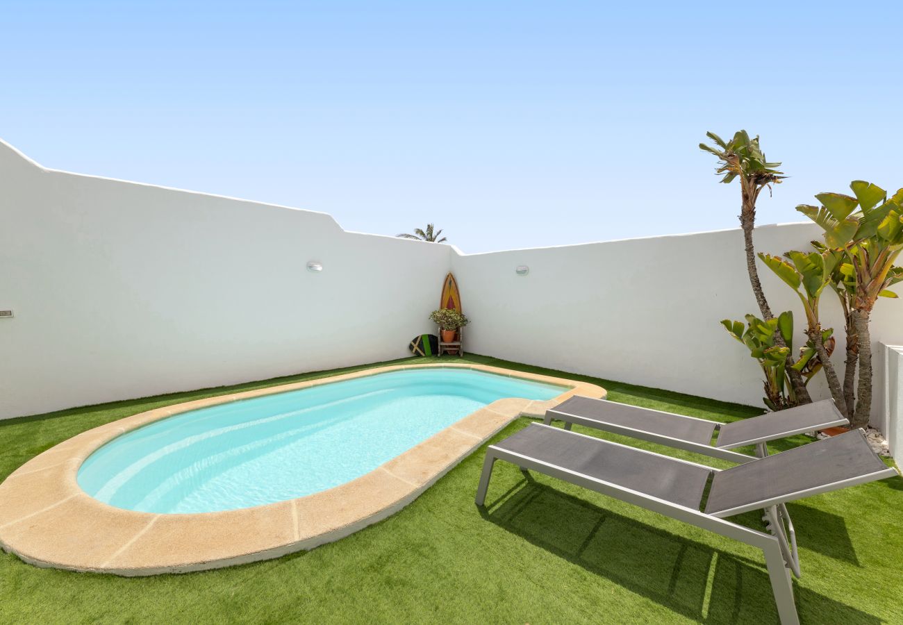 Villa en Nazaret - Casa Strelitzia by Escape Home