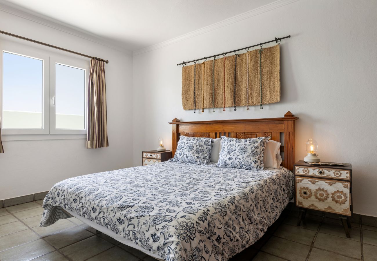 Villa en Nazaret - Casa Strelitzia by Escape Home