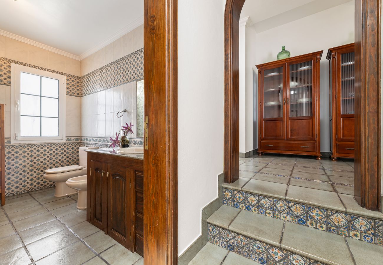 Villa en Nazaret - Casa Strelitzia by Escape Home