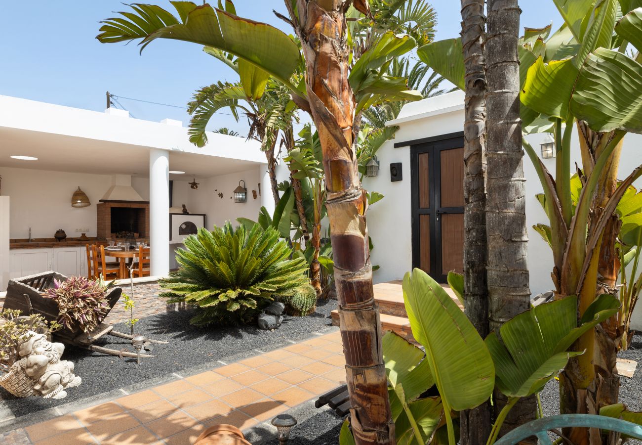 Villa en Nazaret - Casa Strelitzia by Escape Home