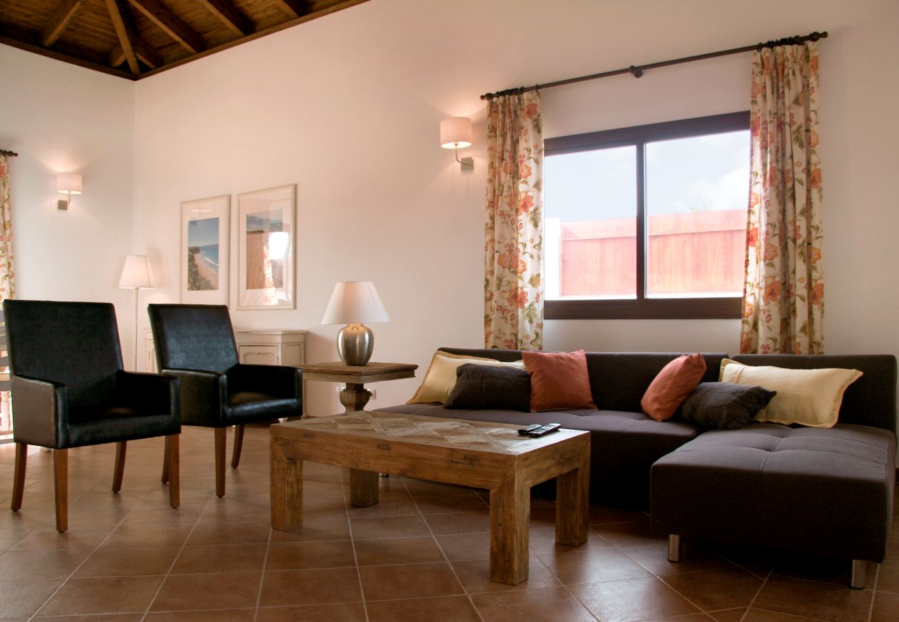Villa in Caleta de Fuste - Villas Alicia by EscapeHome