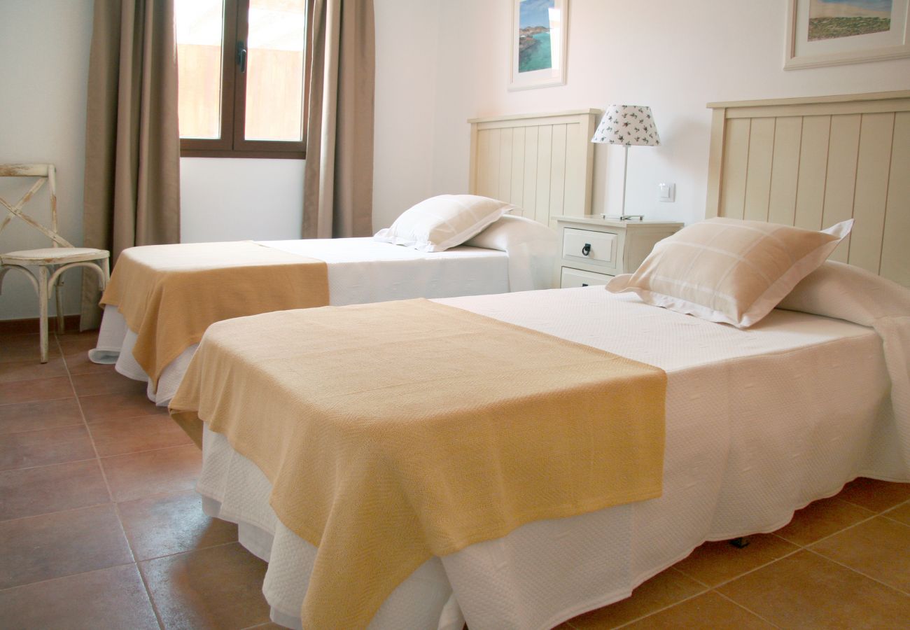 Villa in Caleta de Fuste - Villas Alicia by EscapeHome