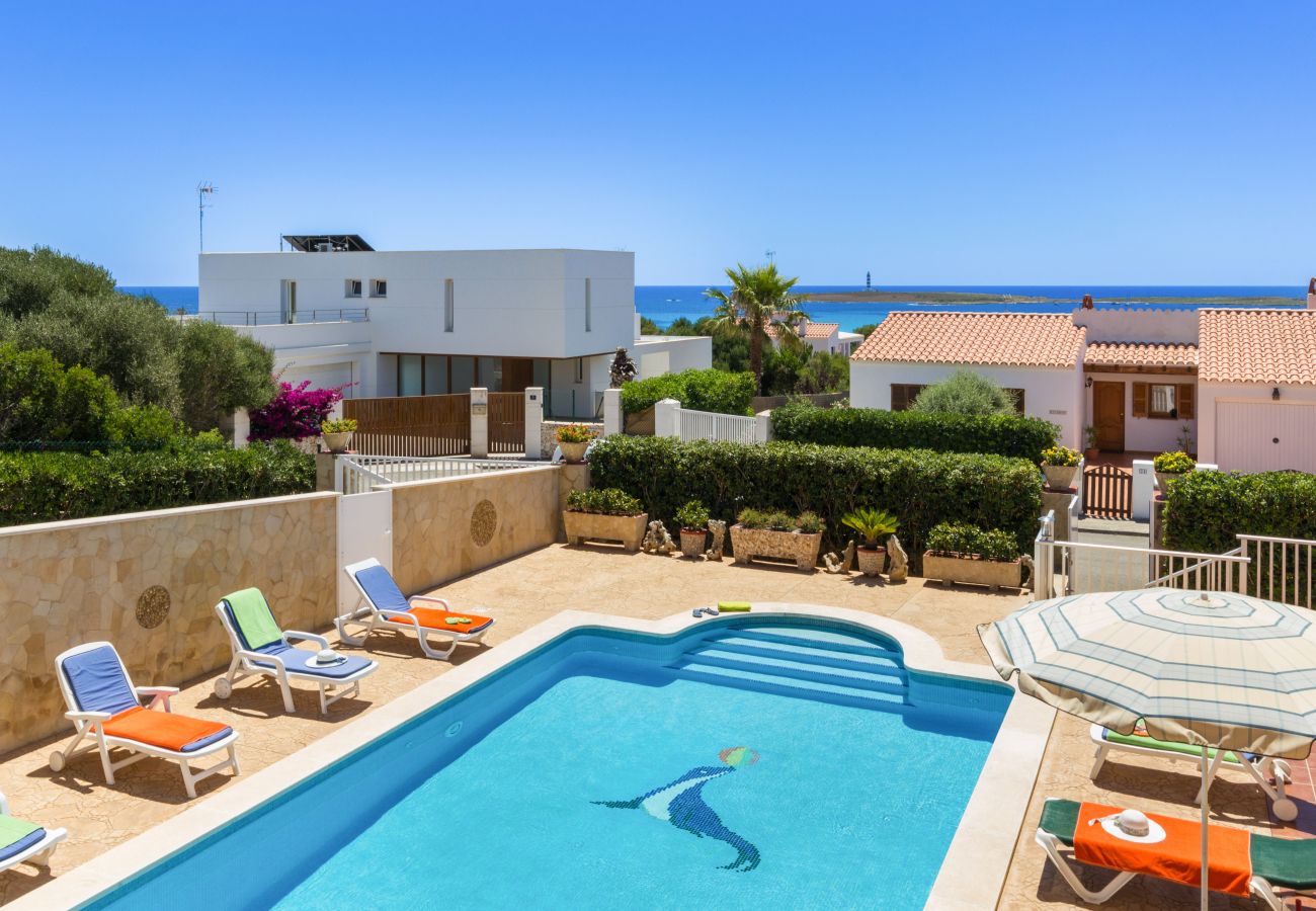 Villa in Punta Prima - Villa Sol Menorca By EscapeHome