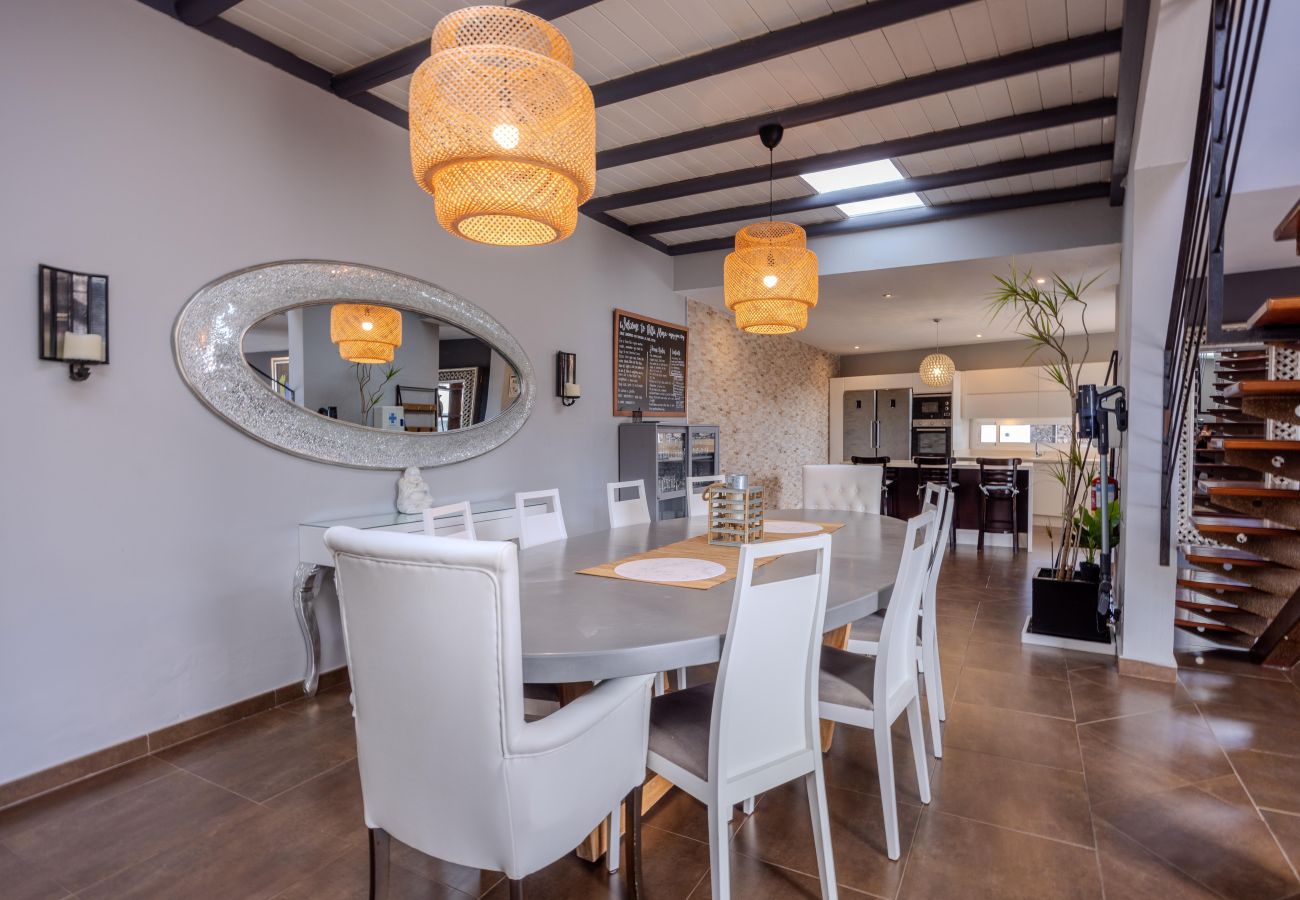 Villa in Tías - Casa Alma by Escape Home