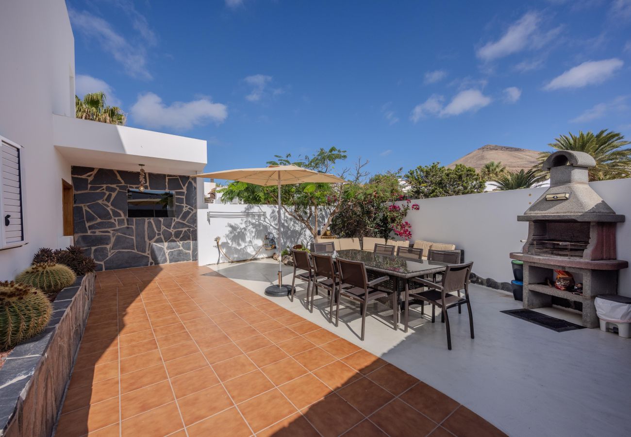 Villa in Tías - Casa Alma by Escape Home