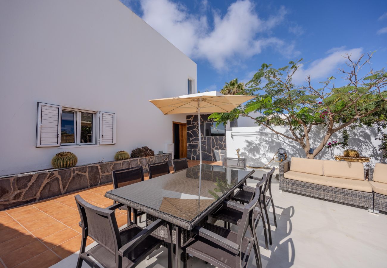 Villa in Tías - Casa Alma by Escape Home
