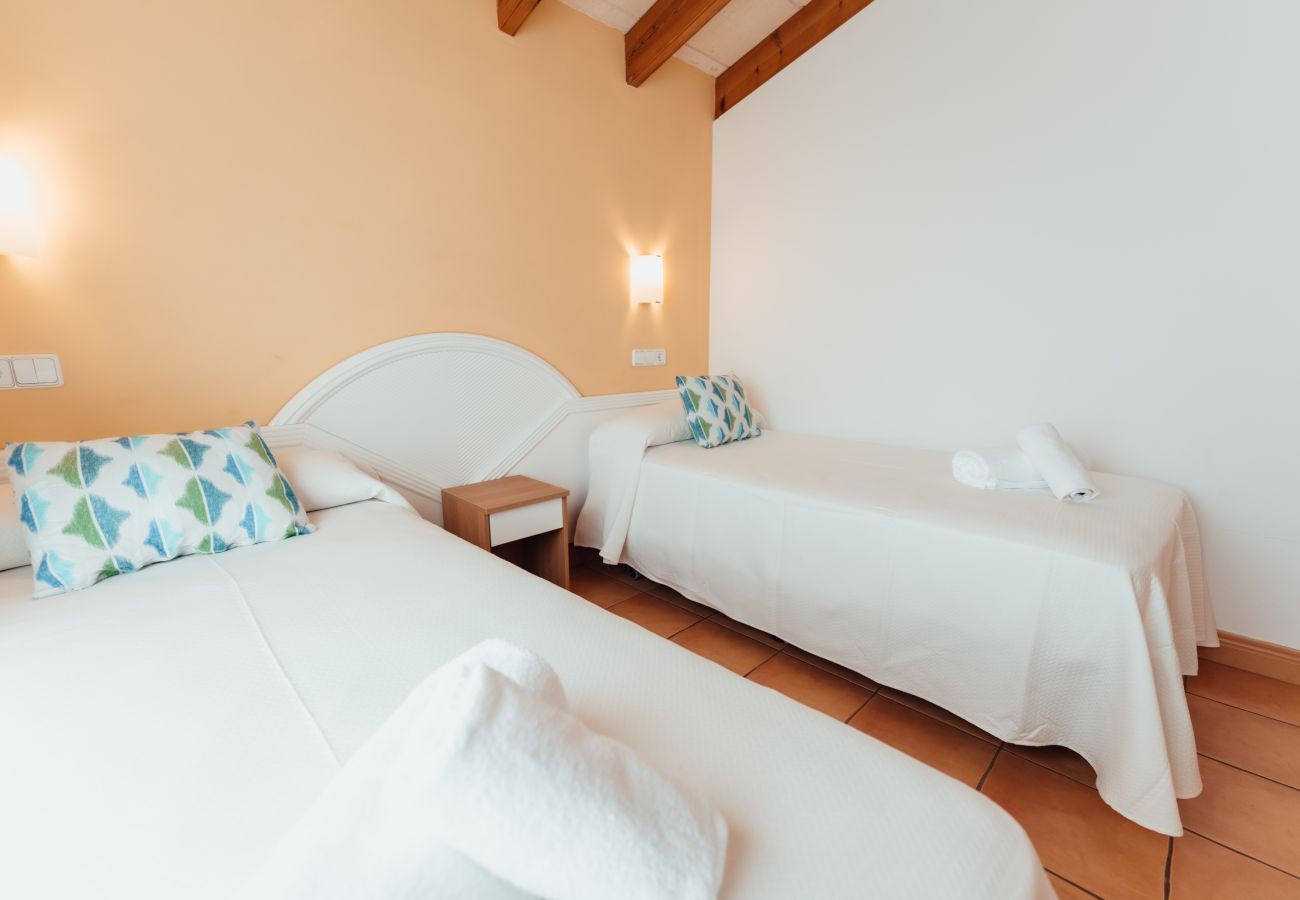 Villa in Cala Blanca - Villas Amarillas by Escape Home