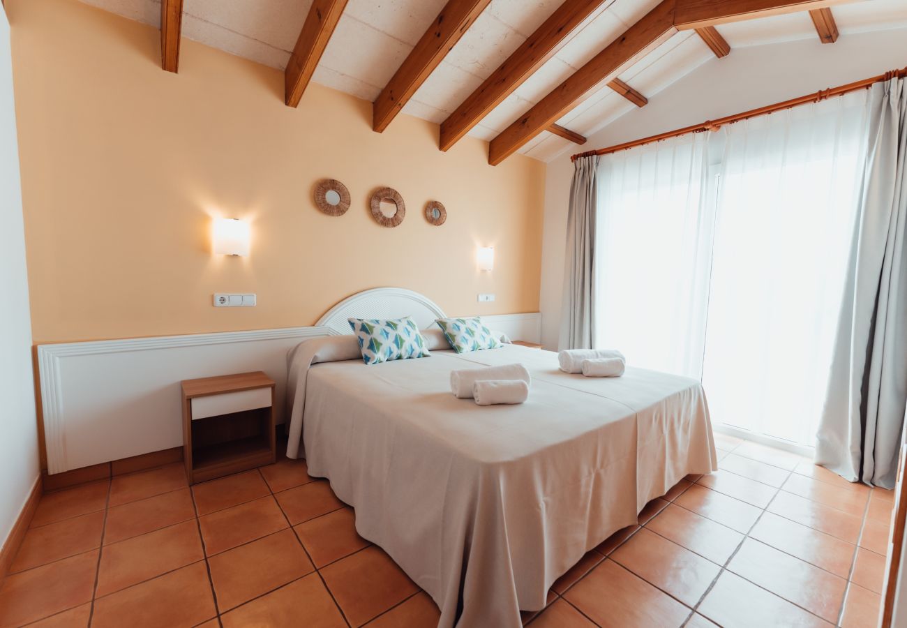 Villa in Cala Blanca - Villas Amarillas by Escape Home