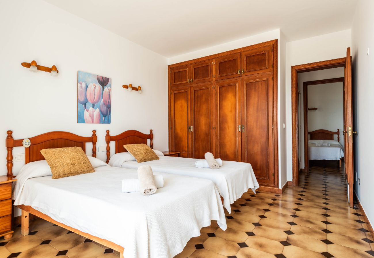 Villa in Son Bou - Villa Castellet by Escape Home