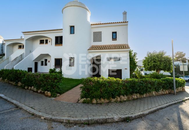 Townhouse in Porches - Villa Estrela do Mar by Escape Home