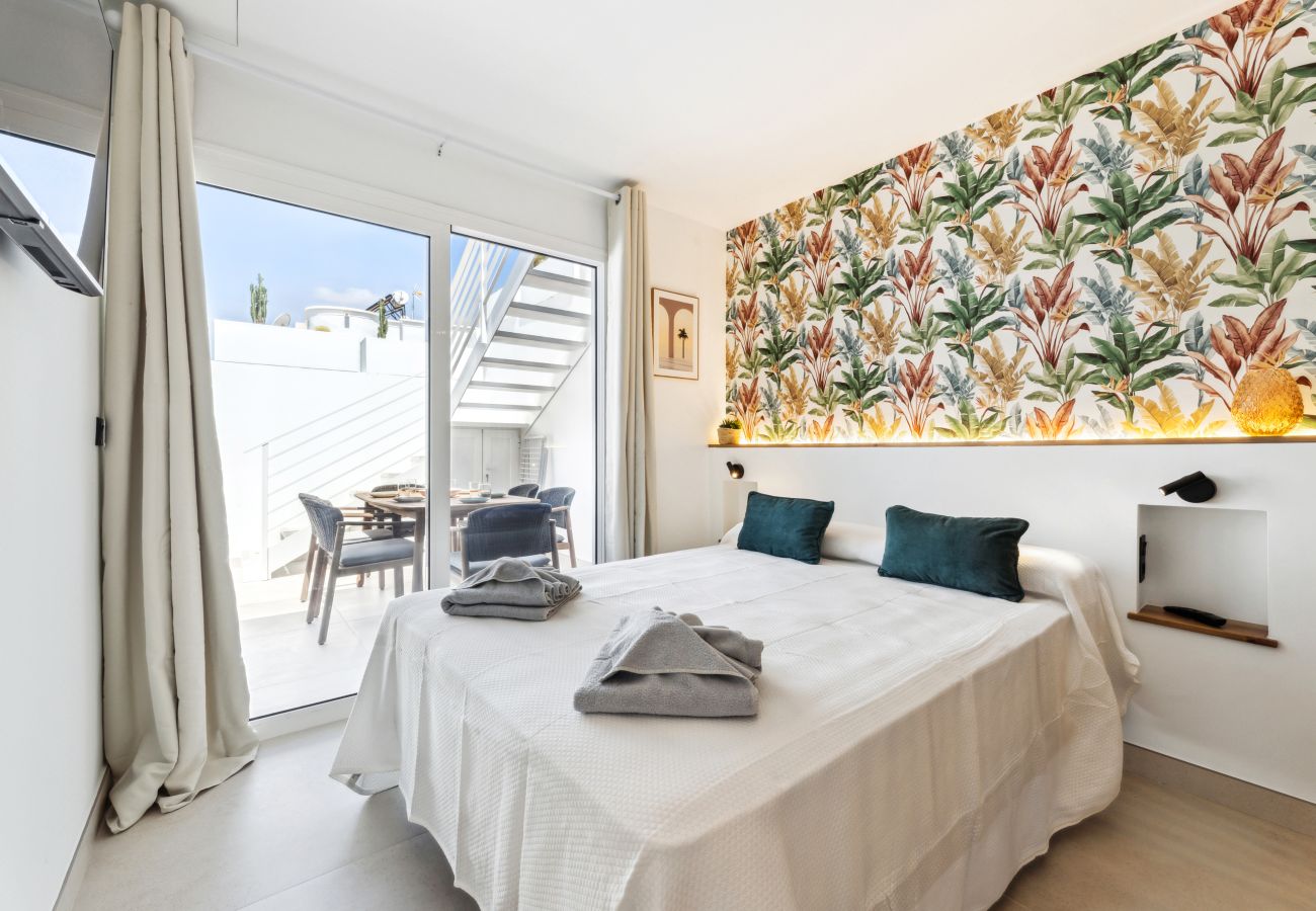 House in Puerto del Carmen - Casa Kiwi by Escape Home