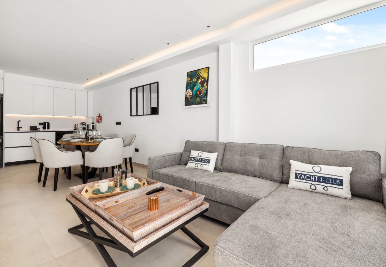 House in Puerto del Carmen - Casa Kiwi by Escape Home