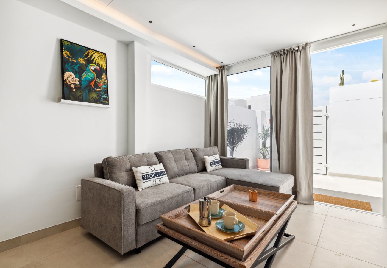 House in Puerto del Carmen - Casa Kiwi by Escape Home