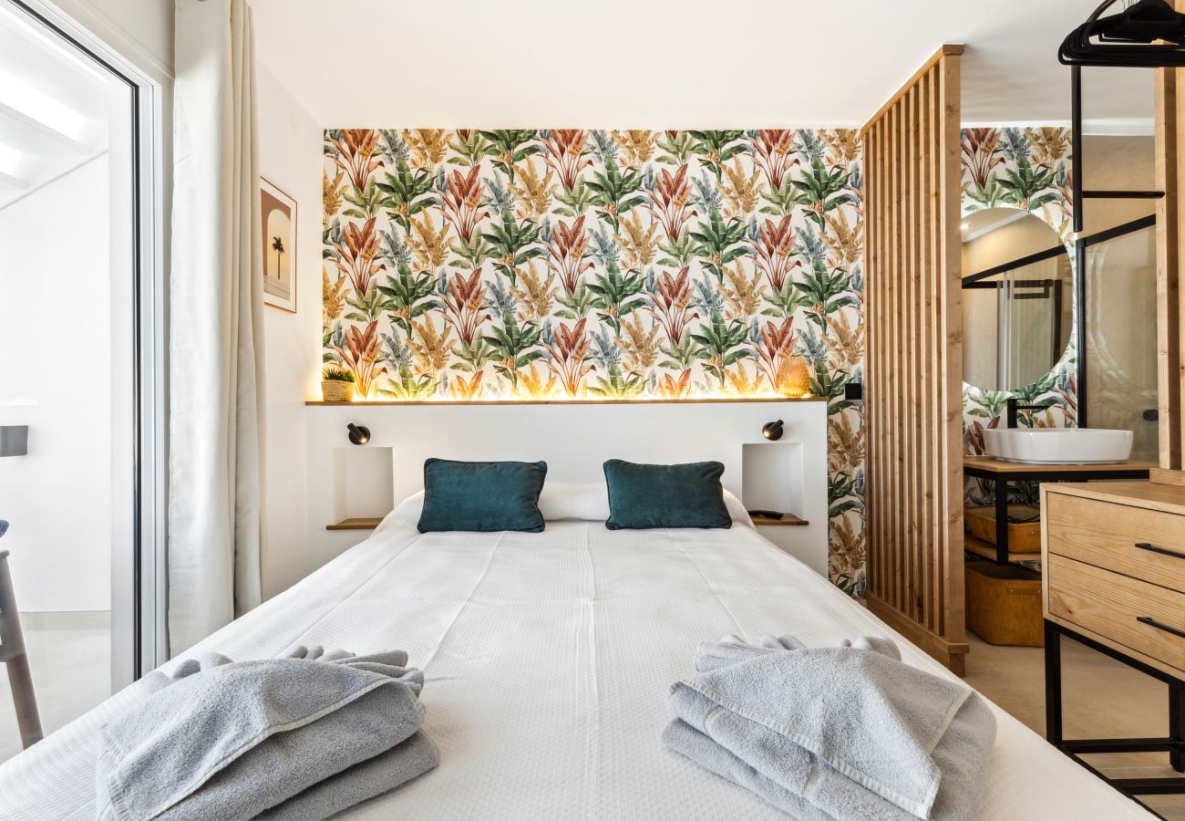 House in Puerto del Carmen - Casa Kiwi by Escape Home