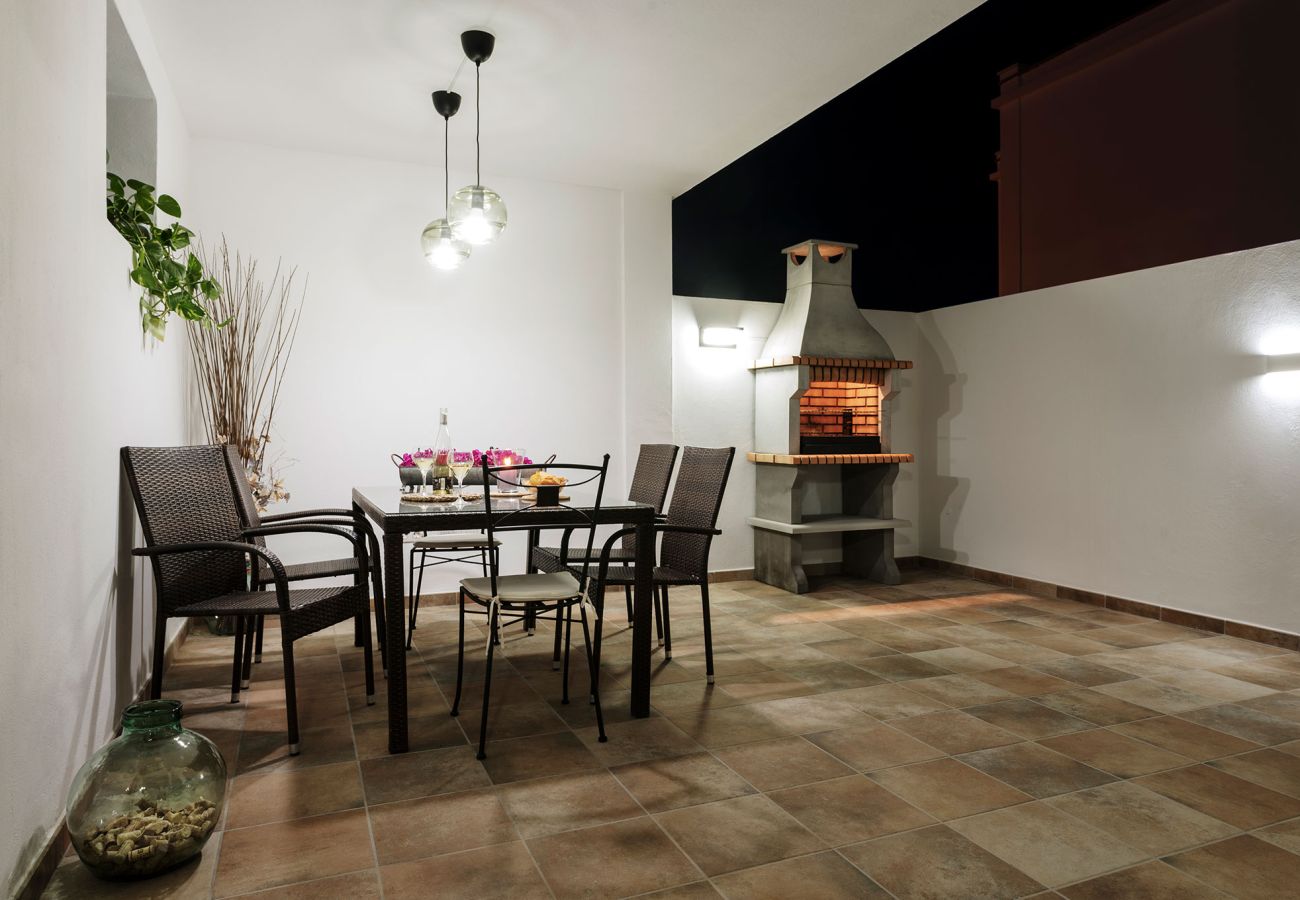Villa in Playa Blanca - Casa Clara by  Escapehome