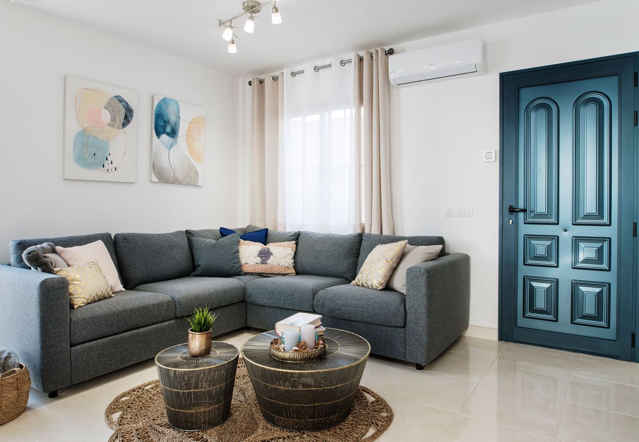 Villa in Playa Blanca - Casa Clara by  Escapehome