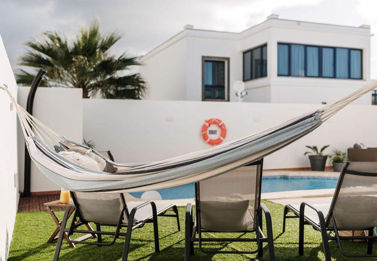 Villa in Playa Blanca - Casa Clara by  Escapehome