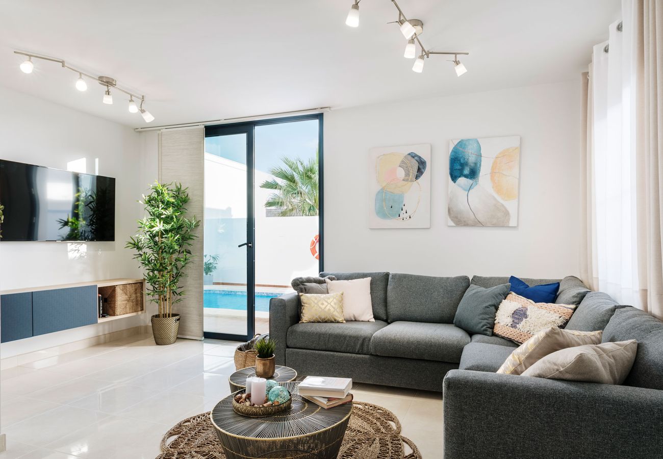 Villa in Playa Blanca - Casa Clara by  Escapehome
