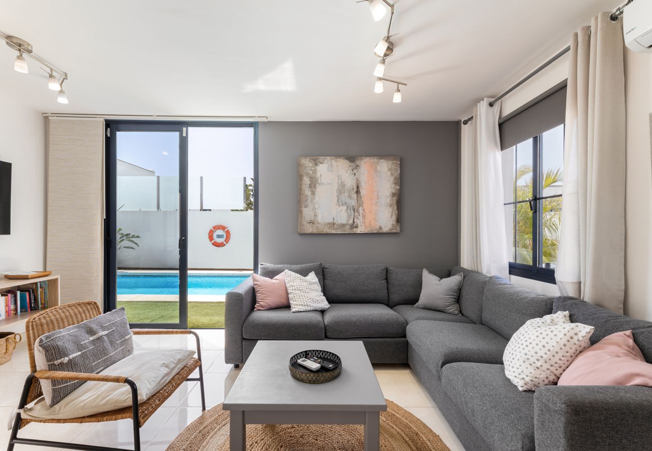 Villa in Playa Blanca - Casa Clara by  Escapehome